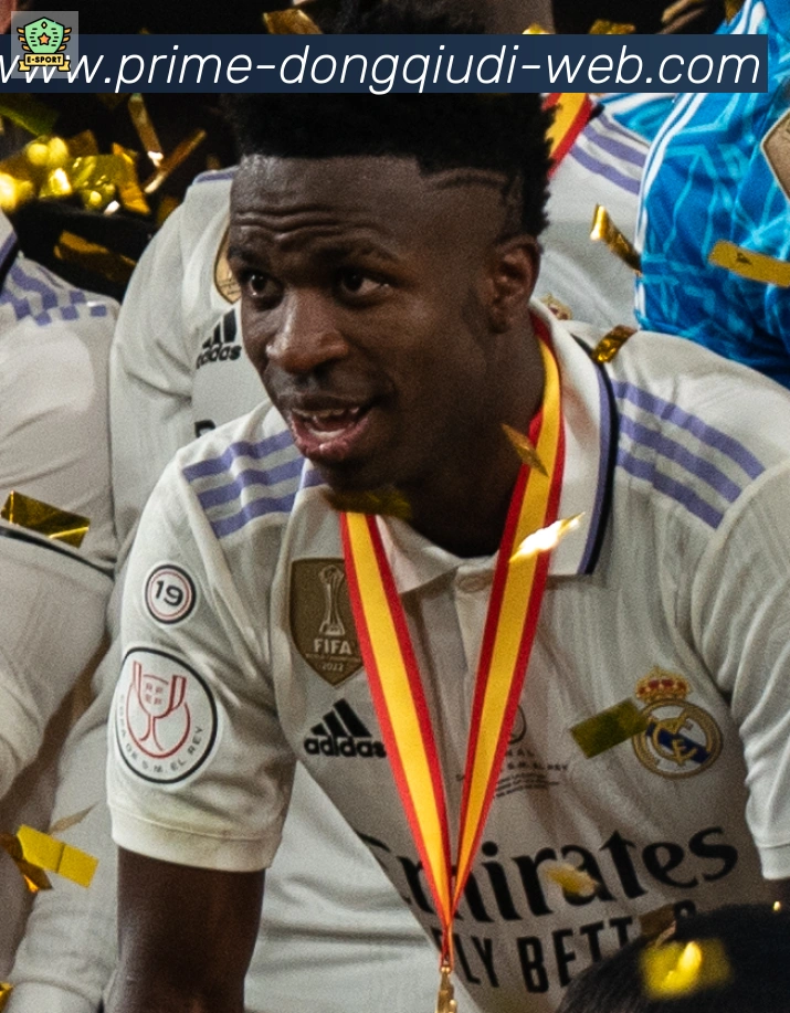 布卡约·萨卡